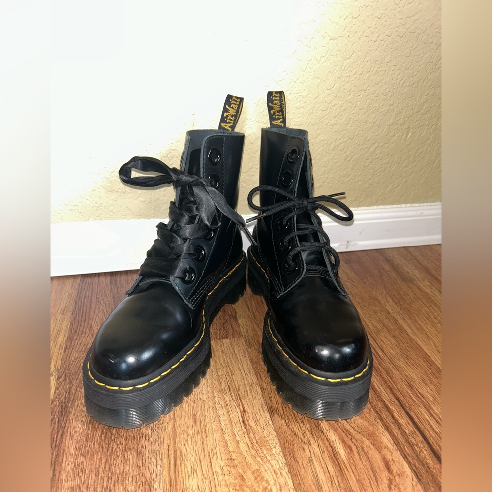 Dr Martens Molly platform boots